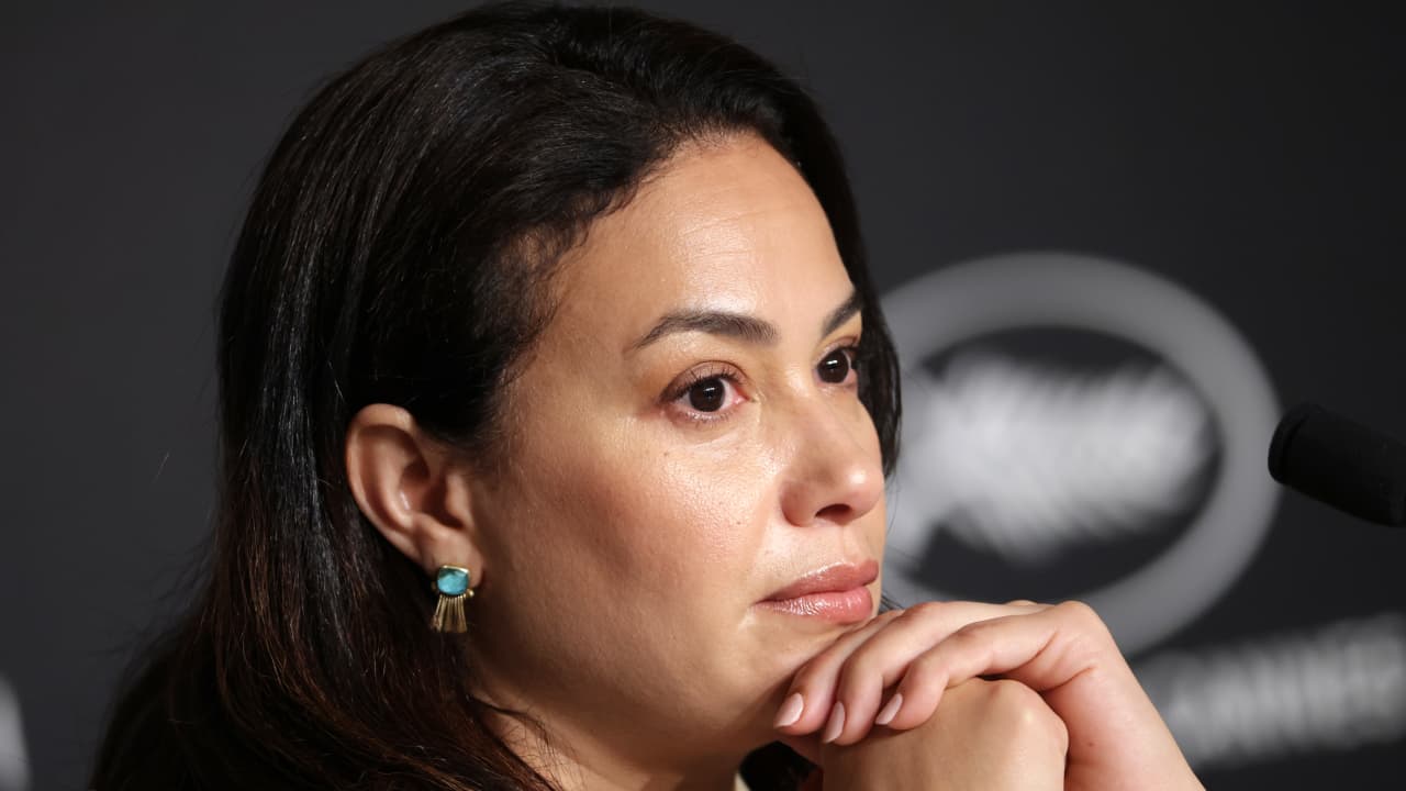 طارق الشناوي: هند صبري تتعرض لحملة كاذبة تهدف لاغتيالها معنويًا